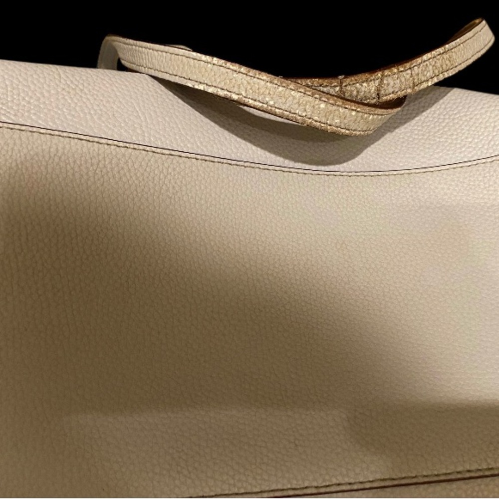 COACH Keith Haring Pink Heart Travel Tote with Charms - Picture 5 of 16